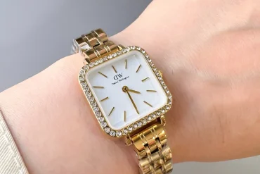 ساعت زنانه دنیل ولینگتون DW مربع نگین دار صفحه سفید 14031225