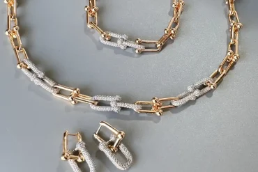 ست گردنبند ، دستبند و گوشواره تیفانی طلایی | کیفیت درجه 1 14031234