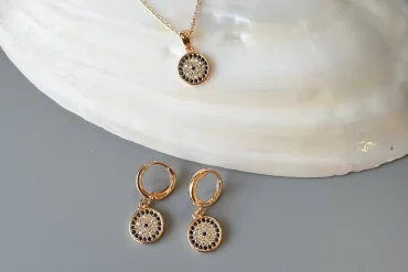 نیم ست چشم نظر ظریف YSX طلایی 14031257