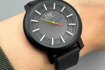 ساعت دخترانه Dovix بند سیلیکونی | مشکی 14040205