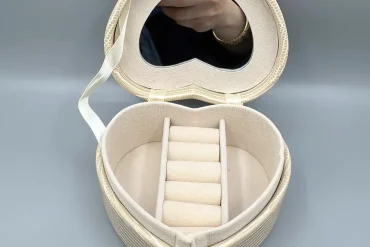 جعبه جواهرات مسافرتی طرح قلب آینه دار 14040206