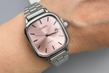 ساعت زنانه کاسیو نقره ای صفحه صورتی | 14040143