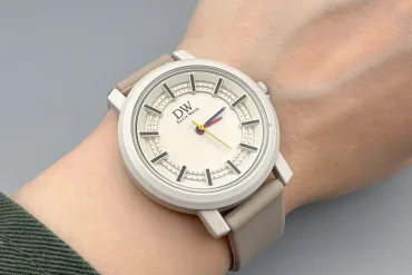 ساعت دخترانه Dovix بند سیلیکونی | قهوه ای 14040204