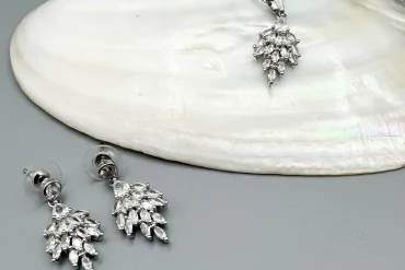 ست گوشواره و گردنبند زنانه مجلسی استیل 14040151