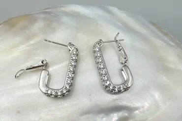 گوشواره حلقه‌ای نگین مخراج شده ژوپینگ | ترکیبی از ظرافت و دوام برای استایل روزمره و مجلسی14040408