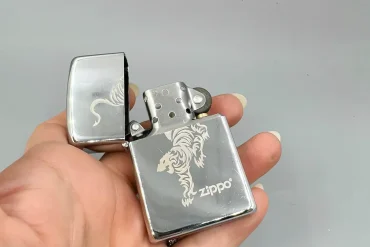 فندک زیپو نقره ای طرح ببر | بنزینی 14040491