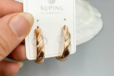 گوشواره برند xuping |رنگ ثابت و مناسب استایل اسپرت تا مجلسی14040415