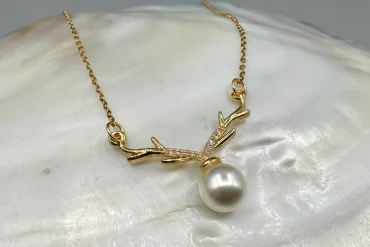 گردنبند رنگ ثابت استیل شاخ گوزن با ترکیب مروارید |14040467