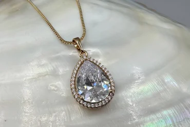 گردنبند نگین دار رنگ ثابت از برند ژوپینگ|14040466