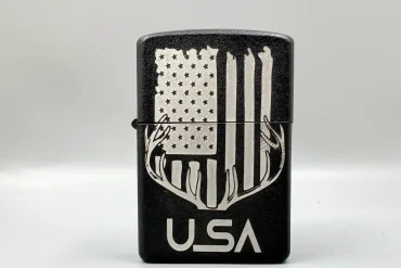 فندک بنزینی زیپو مشکی|طرح پرچم آمریکا 140404118