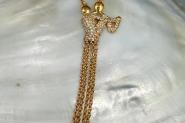 گردنبند عاشقانه |گردنبد هدیه ای |گردنبند زن ومرد رنگ ثابت|14040435