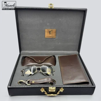 ست چرم 4 تکه و عینک Ray-Ban چرمسال | چرم طبیعی قهوه ای 14040522