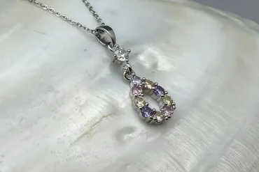 گردنبند زنانه نگین رنگی رنگ ثابت|140405110