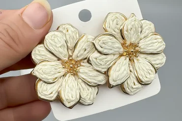 گوشواره گل کنفی طلایی مینیاتوری|14040639