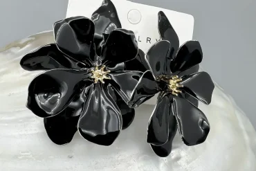 گوشواره گل مشکی طلایی اسپرت|14040644