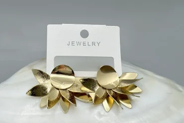 گوشواره مدل گل طلایی میخی مجلسی|14040647