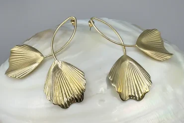 گوشواره طرح برگ گل طلایی