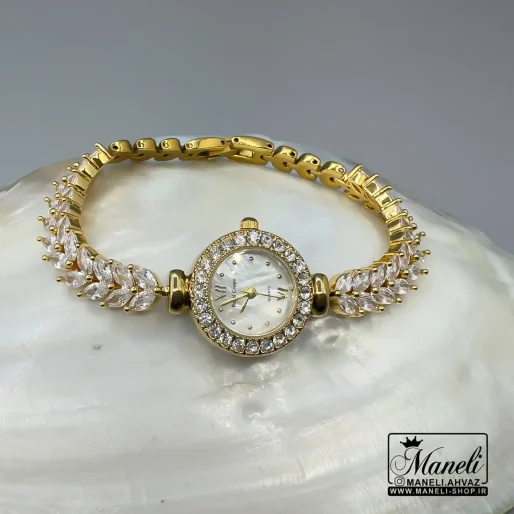 ساعت طلایی نگین دار زنانه