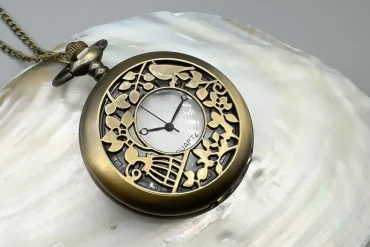 ساعت جیبی و گردنی نوستالوژی زیتونی رنگ|14040727