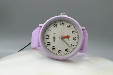 ساعت بنفش دخترانه