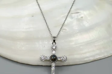 گردنبند سلیب نقره ای لاو به صد زبان دنیا دوستت دارم |14040754