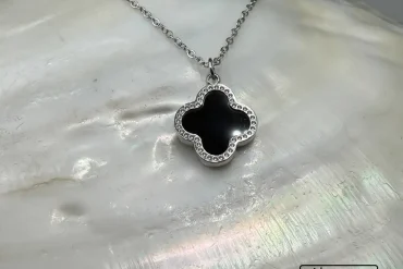 گردنبند ونکلیف