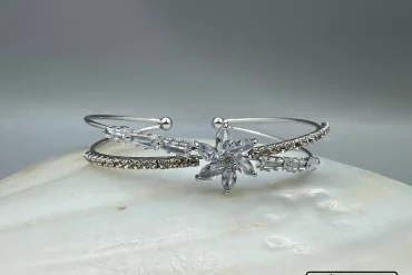 دستبند نقره ای زنانه رنگ ثابت نگین دار   |140408100