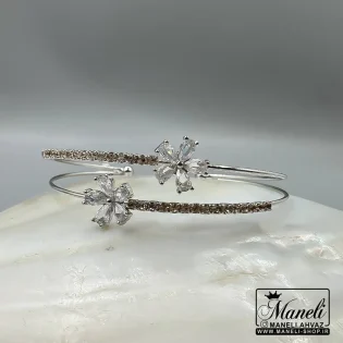 دستبند نقره ای دوگل نگین دار