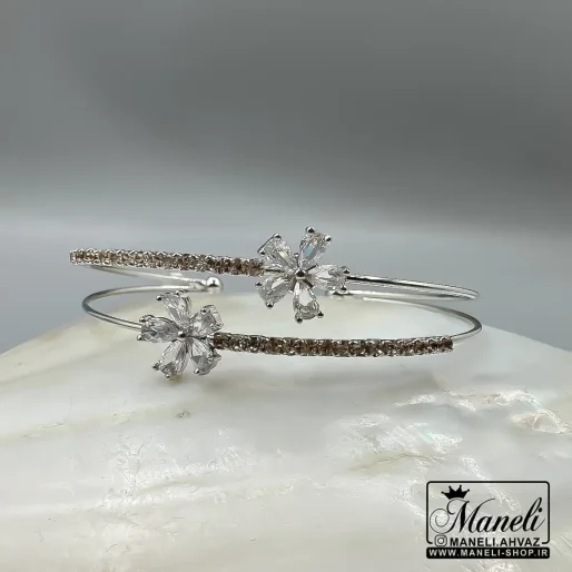 دستبند نقره ای دوگل نگین دار