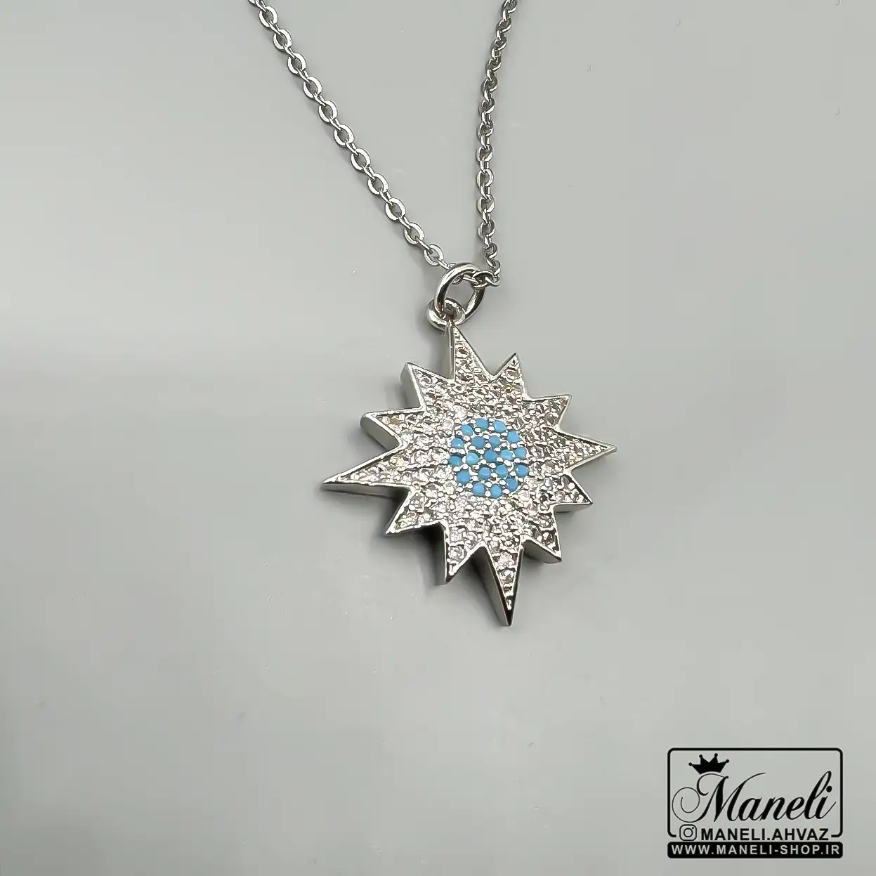 گردنبند نقره ای نگین مخراج شده