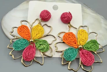 گوشواره طرح گل رنگی