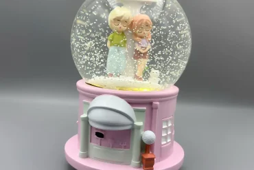 گوی دختر و پسر صورتی