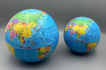 کره زمین هوشمند چراغدار چرخان