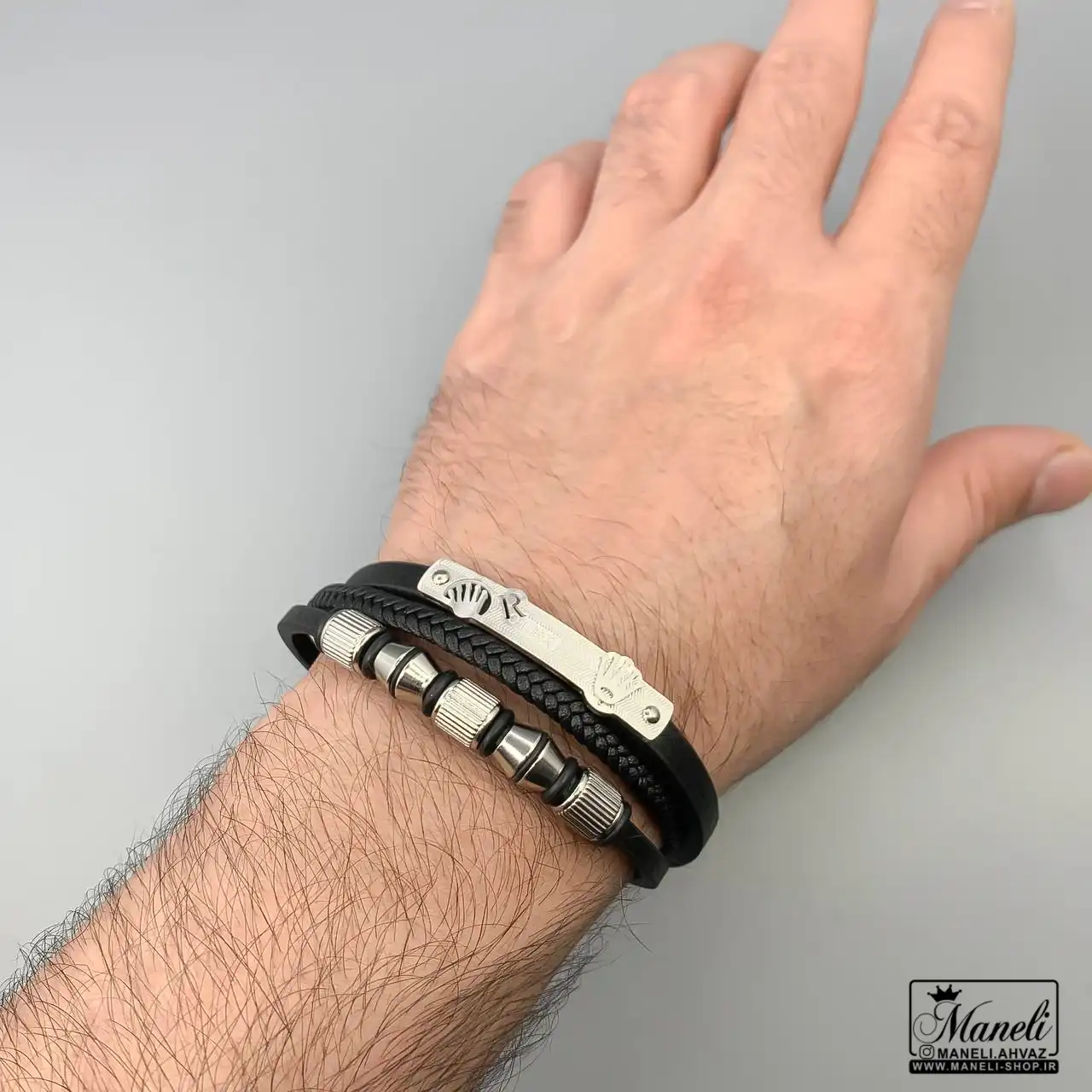 leather-black-bracelet-3 دستبند چرم پلاک دار سه ردیفه با نماد رولکس نقره ای 14040842