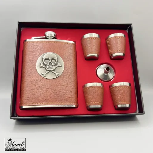 خرید ست هیپ فلاسک و شات روکش چرم قهوه ای