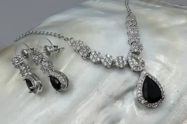 نیم ست جواهری نگین مشکی