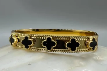 دستبند ونکلیف گل مشکی