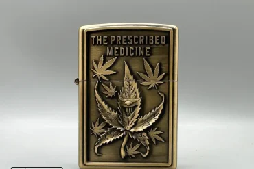 فندک زیتونی طرح دار