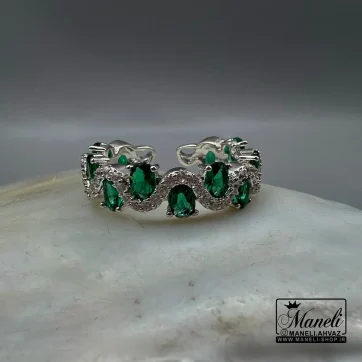 انگشتر جواهری نگین سبز