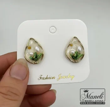 گوشواره اشکی سفید میناکاری