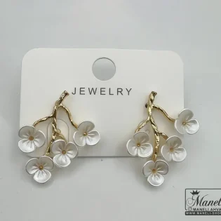 گوشواره طلایی با گل سفید