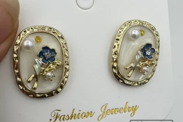 گوشواره میناکاری