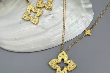 ست رومانتویی گوشواره روبرت و کوین