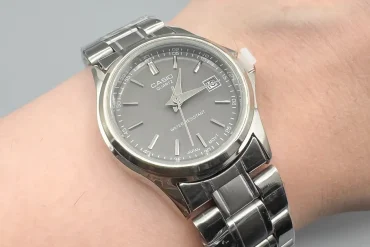 ساعت زنانه کاسیو صفحه طوسی نقره ای