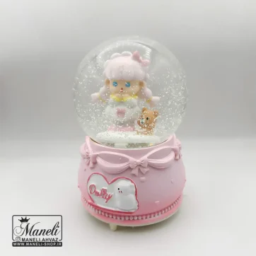 گوی صورتی دختر موفرفری