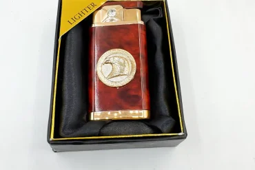 فندک برنالی گازی طرح عقاب با بدنه طرح چوب