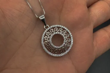 گردنبند ژوپینگ ورساچه سیلور رنگ ثابت