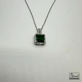گردنبند نقره ای طرح مربع نگین سبز - Image 3