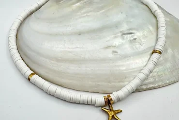 گردنبند تابستانه سفید با ستاره ی دریایی