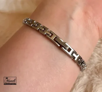 ساعت زنانه ظریف صفحه مربع FENDI - Image 4